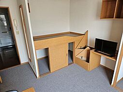 レオパレスユーカリ 201 2階1Kのリビング/ダイニング