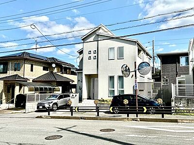外観:3LDK+S★駐車スペース2台分の中古戸建てです♪♪ 外観:3LDK+S★駐車スペース2台分の中古戸建てです♪♪