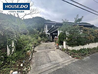 外観:【2025.10.7撮影】佐野市白岩町に位置する、面積448.17平米の中古戸建です。間取りは5LDKとなっております。現況は居住中となります。 外観:【2025.10.7撮影】佐野市白岩町に位置する、面積448.17平米の中古戸建です。間取りは5LDKとなっております。現況は居住中となります。