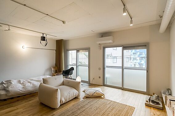 リビング/窓側...