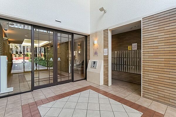 エントランスを拡大表示