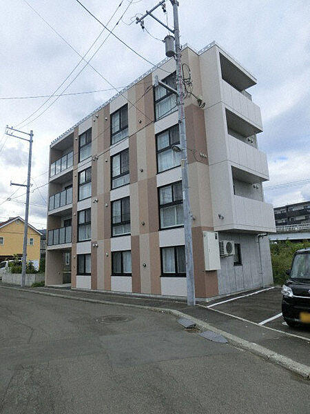 apartment 北海道札幌市西区二十四軒一条５丁目1-2　ラ・ポール二十四軒2号館107号室