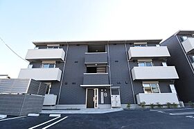 香川県高松市屋島西町（賃貸アパート1LDK・3階・41.86㎡） その1