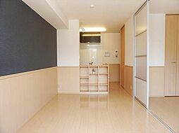 ベルウッド六番館 1階1LDKのリビング/ダイニング