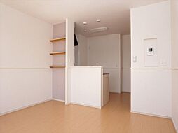 エピナールVI 1階1LDKのリビング/ダイニング