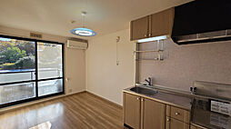 ニューソシアＡ 102 1階2DKのリビング/ダイニング