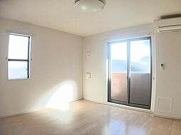 Ｈ．Ｔ．ミニョンIV 101 1階1Kのリビング/ダイニング