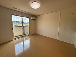 パストラルドミール 105 1階ワンルームのリビング/ダイニング