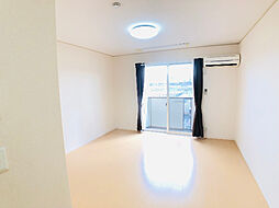 パストラルドミール 206 2階ワンルームのリビング/ダイニング