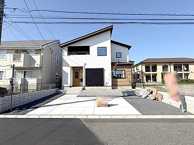 外観:完成しました! 即日ご案内可能です! 写真では伝わりきらない、光と風の通り道をぜひ現地でご体感ください。 外観:完成しました! 即日ご案内可能です! 写真では伝わりきらない、光と風の通り道をぜひ現地でご体感ください。