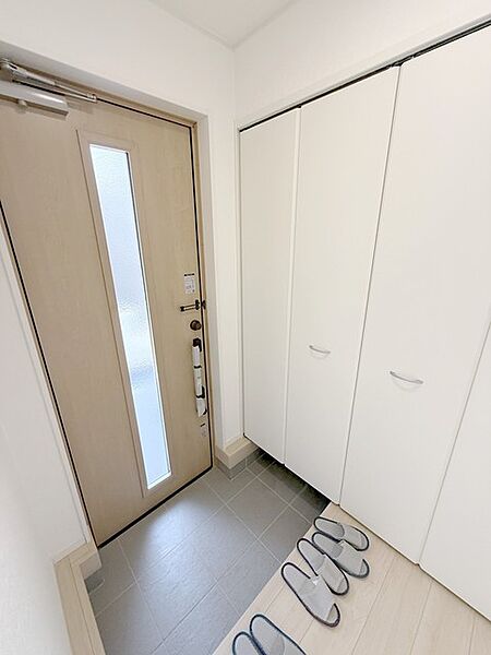 玄関を拡大表示