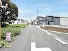 外観：前面道路