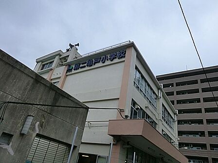 江東区立第二亀戸小学校まで約458m