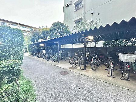 「笑顔・快適・充実」 特別を日常にする日々が、この邸から始まります。居住されるオーナー様の未来を考えて、ご家族にとって「いいもの」を揃えました。