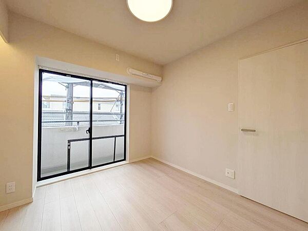 寝室を拡大表示