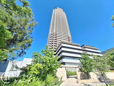 外観:駅直結のこのマンションは、通勤や通学にとても便利で、時間を有効に使える素晴らしい立地です! 外観:駅直結のこのマンションは、通勤や通学にとても便利で、時間を有効に使える素晴らしい立地です!