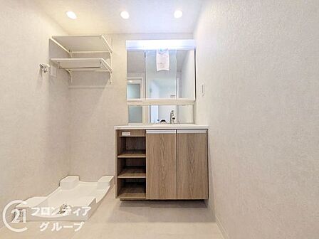 「いつかは」と思っていた住まい探しも、具体的に動き出すと意外とスムーズに進むものです。まずは気軽にご相談いただけます