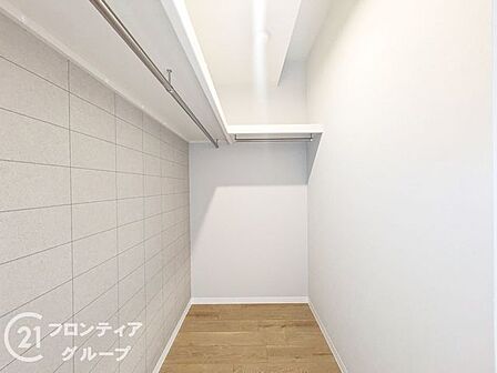 住まい選びは、価格や立地だけでなく、将来の暮らし方まで含めて考えることが大切です。今の段階で気になっていることを、まずスタッフに話してみてください