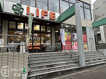 ライフ御影店 徒歩4分。 280m