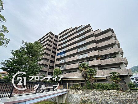 住まい選びは、価格や立地だけでなく、将来の暮らし方まで含めて考えることが大切です。今の段階で気になっていることを、まずスタッフに話してみてください