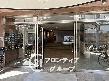 マンションのロビーは、住民の皆様が集うコミュニケーションの場であり、憩いの場です。