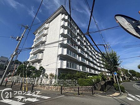 資金計画や住宅ローンのしくみなど、購入前に知っておきたいことをわかりやすくご説明しています。まずはお気軽にお問い合わせください