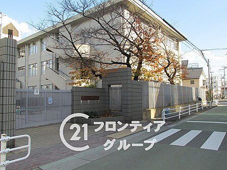 神戸市立真陽小学校 徒歩6分。 430m