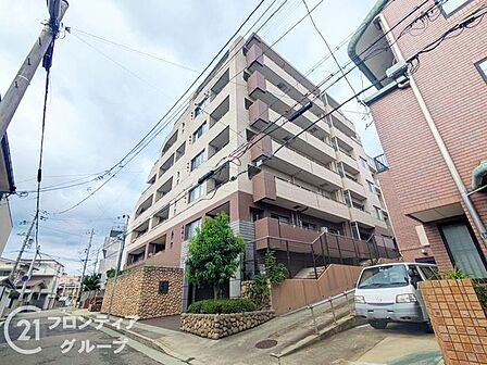 エリアの特性や周辺環境についての情報提供も行っています。物件だけでなく、地域の暮らしやすさも含めてご確認いただけます