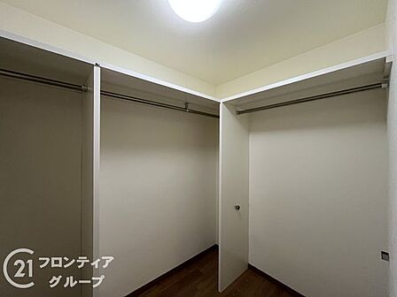 住まい選びは、価格や立地だけでなく、将来の暮らし方まで含めて考えることが大切です。今の段階で気になっていることを、まずスタッフに話してみてください