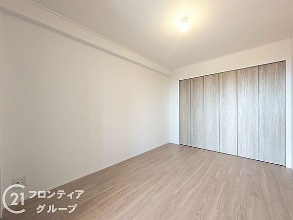 洋室を拡大表示