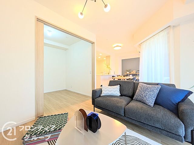 リビング/ダイニング ワコーレ神戸山本通ベルヴェツィオ　中古マンション 2階/-