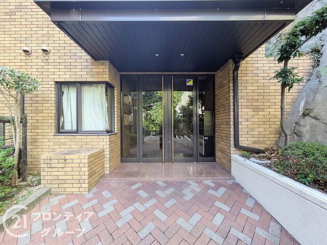 エントランス ロイヤルヒル神戸諏訪山　中古マンション 2階/-