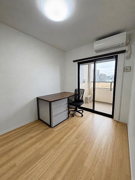 洋室を拡大表示