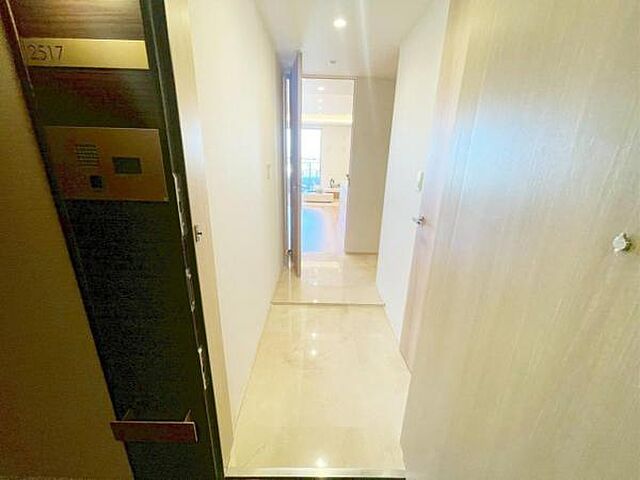 玄関 パークタワーグランスカイ 25階/-