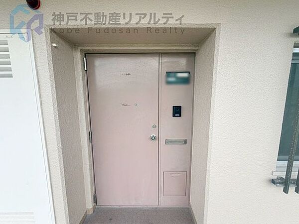 玄関を拡大表示
