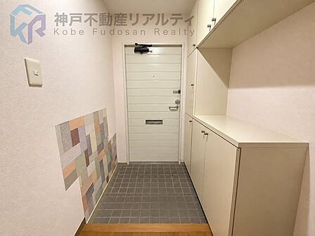 ・シューズボックスつき♪※室内写真は家具消し加工を施したものです。