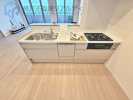 ◆浄水器付き。飲料水だけでなく料理にも幅広くおいしい水をご利用いただけます♪