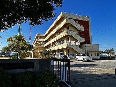 三郷市立早稲田中学校 1350m