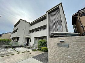 シャーメゾンルシエル  ｜ 大阪府豊中市螢池南町２丁目（賃貸アパート1LDK・3階・40.00㎡） その1