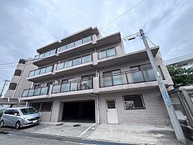 セレコート箕面  ｜ 大阪府箕面市半町３丁目15番41号（賃貸マンション2LDK・2階・60.50㎡） その1