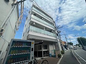 Bauhaus  ｜ 大阪府箕面市瀬川３丁目（賃貸マンション1K・2階・31.92㎡） その1