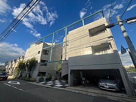 サラダボウル  ｜ 大阪府吹田市豊津町26番15号（賃貸マンション1R・3階・21.80㎡） その1