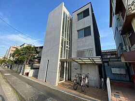 Maison de 豊南東  ｜ 大阪府豊中市豊南町東３丁目（賃貸マンション1R・3階・31.97㎡） その1