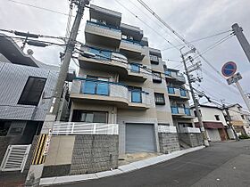 ヴィラ・ルシオール  ｜ 大阪府豊中市螢池北町１丁目6番50号（賃貸マンション1K・1階・23.00㎡） その1