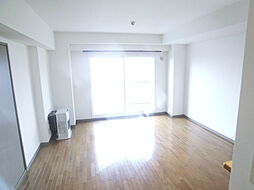 サンアイローヤル93 701 7階3LDKのリビング/ダイニング