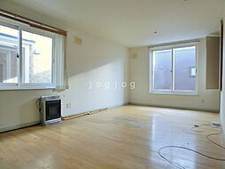 クロスロードI 7 2階1DKのリビング/ダイニング