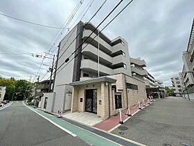 大阪府吹田市藤白台１丁目1番15号（賃貸マンション1LDK・1階・37.50㎡） その1