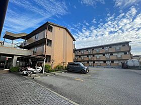 兵庫県川西市南花屋敷１丁目10番23号（賃貸マンション1K・2階・25.46㎡） その1