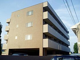 大阪府箕面市半町２丁目17番17号（賃貸マンション1K・1階・32.82㎡） その1