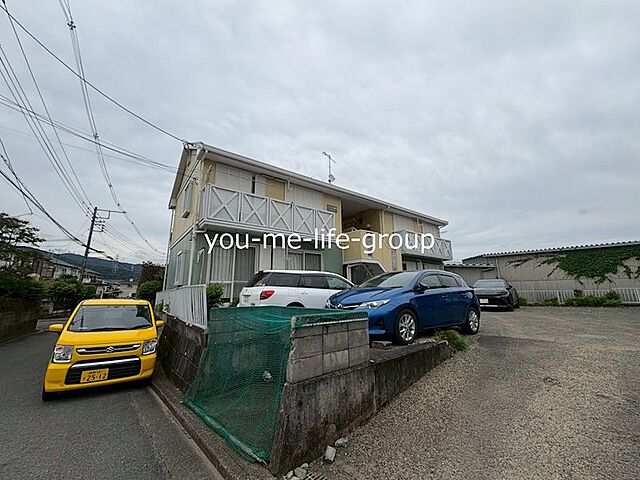 4 / 9